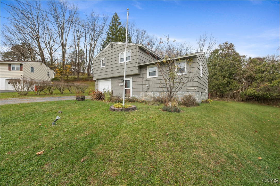 116 Joel Lane, Camillus, New York image 3