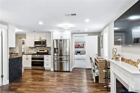 Tiny photo for 141 Ross Street Extension, Auburn, NY 13021 (MLS # S1655485)