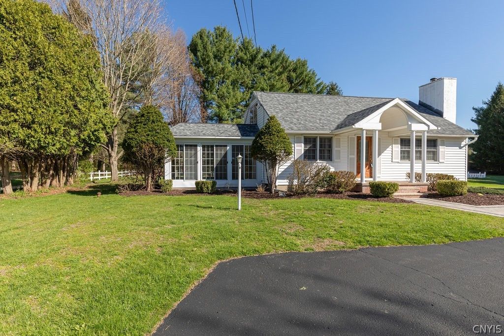 Photo of 4645 Verplank Road, Clay, NY 13041 (MLS # S1677000)