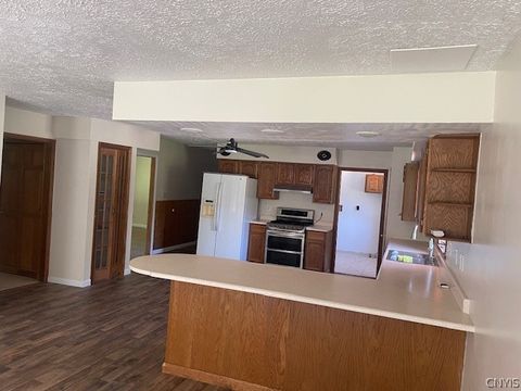 Tiny photo for 1006 Silk Road, Volney, NY 13069 (MLS # S1693387)