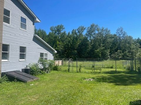 Tiny photo for 1006 Silk Road, Volney, NY 13069 (MLS # S1693387)