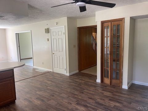 Tiny photo for 1006 Silk Road, Volney, NY 13069 (MLS # S1693387)