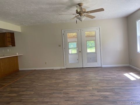 Tiny photo for 1006 Silk Road, Volney, NY 13069 (MLS # S1693387)