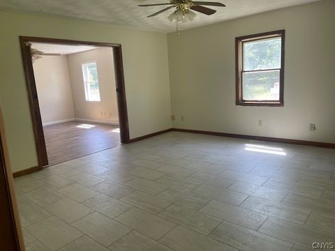 Tiny photo for 1006 Silk Road, Volney, NY 13069 (MLS # S1693387)