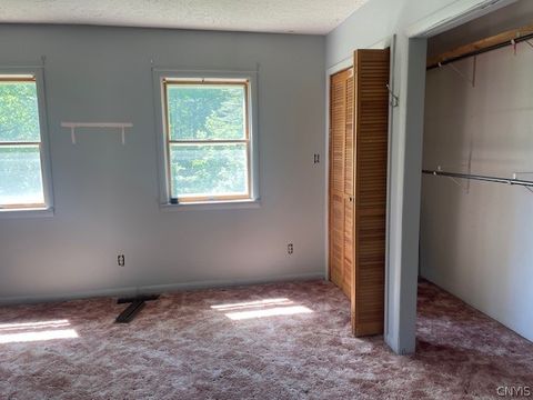 Tiny photo for 1006 Silk Road, Volney, NY 13069 (MLS # S1693387)