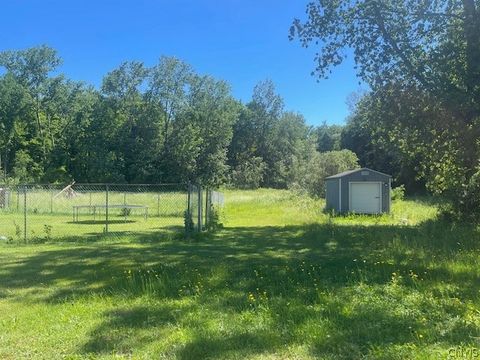 Tiny photo for 1006 Silk Road, Volney, NY 13069 (MLS # S1693387)