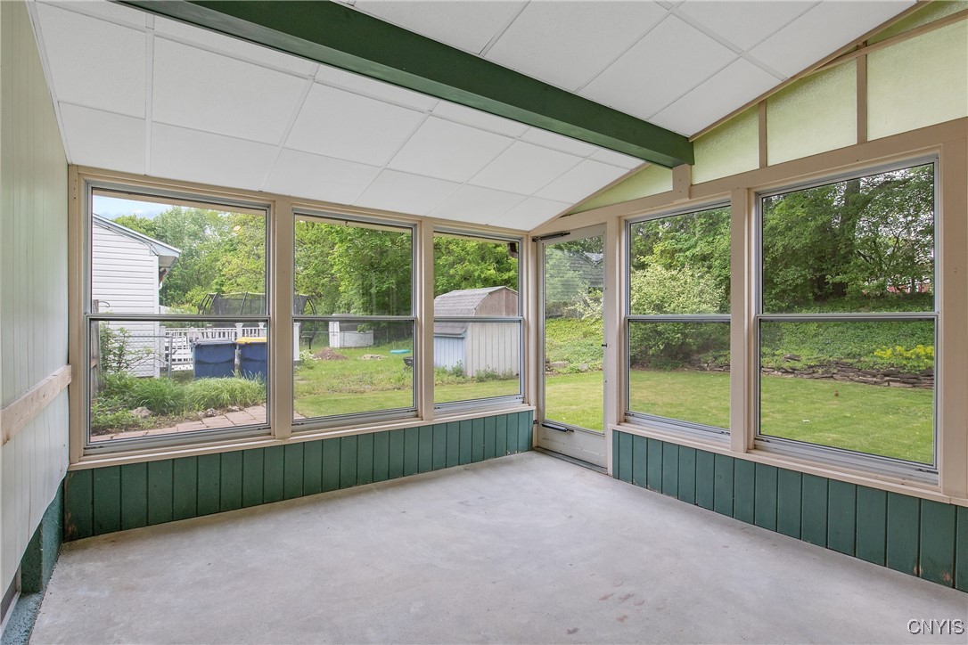 112 Vanida Drive, Camillus, New York image 13
