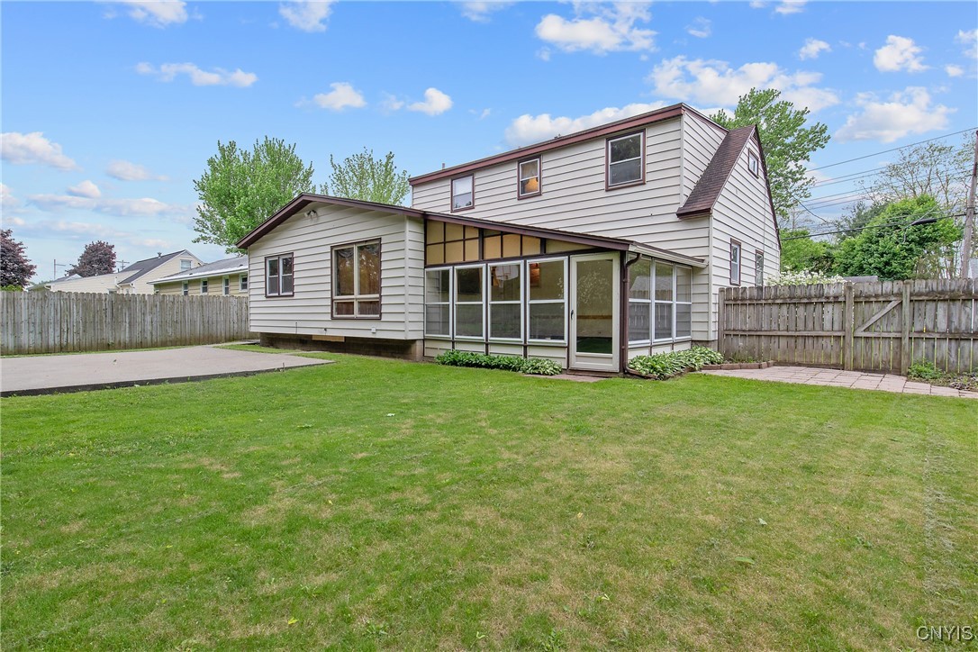 112 Vanida Drive, Camillus, New York image 30