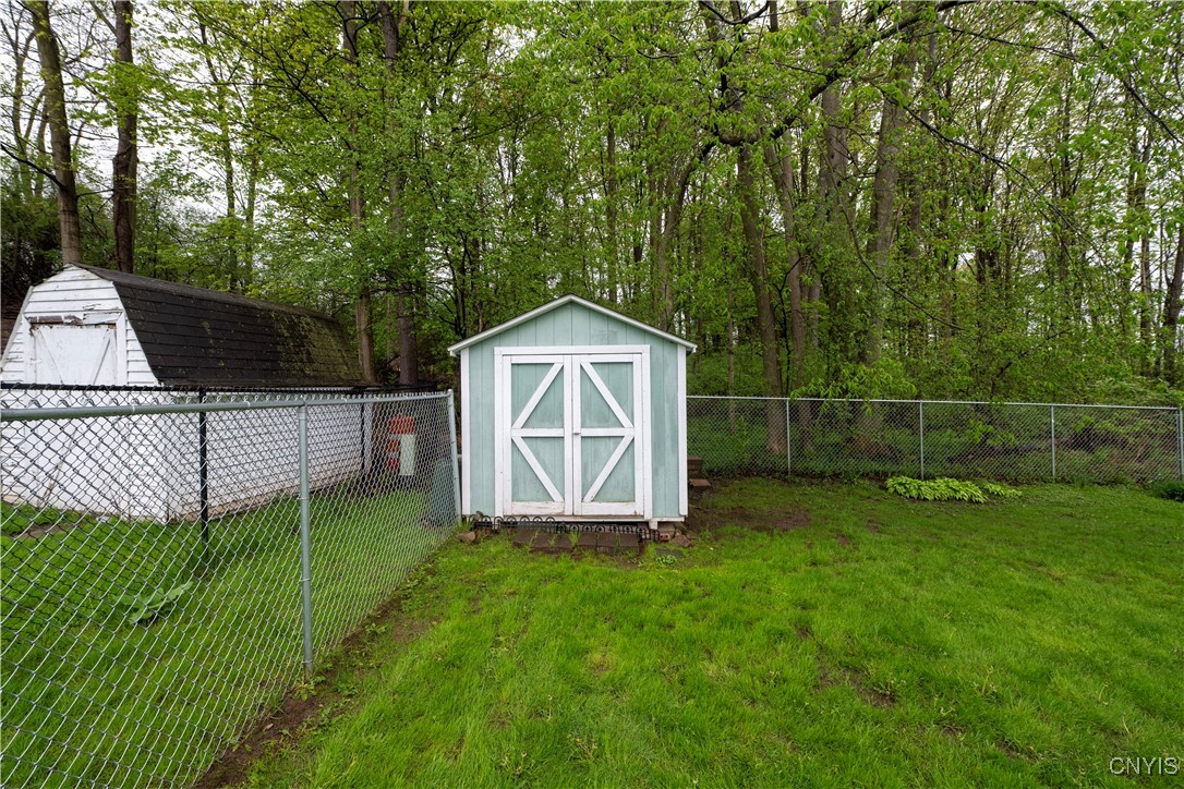 7729 W New Hope, Clay, New York image 31