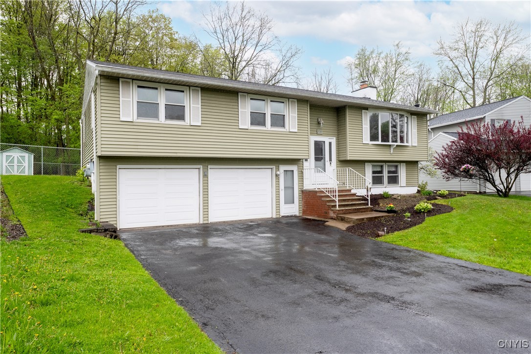 7729 W New Hope, Clay, New York image 1