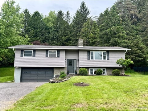 Photo for 8521 Cazenovia Road