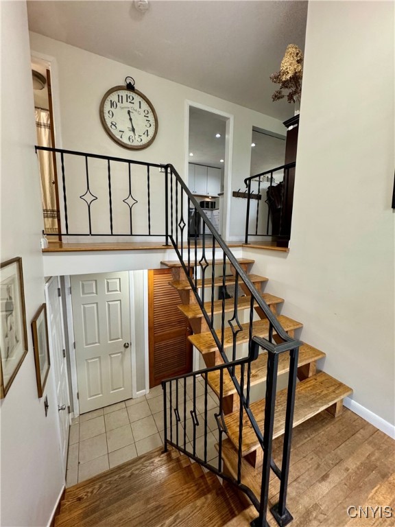 8521 Cazenovia Road, Pompey, New York image 3