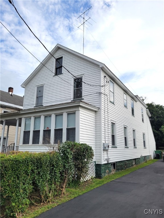13 Spencer Street