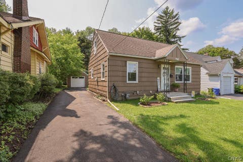 Tiny photo for 402 Radcliffe Road, DeWitt, NY 13214 (MLS # S1702624)
