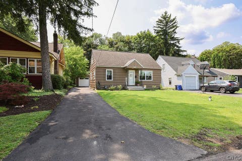 Tiny photo for 402 Radcliffe Road, DeWitt, NY 13214 (MLS # S1702624)
