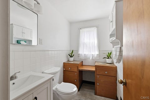 Tiny photo for 402 Radcliffe Road, DeWitt, NY 13214 (MLS # S1702624)