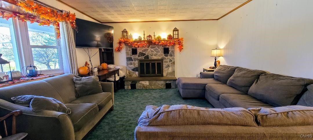 33 W Spofford Avenue