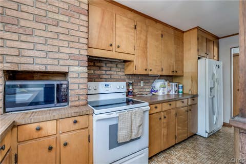 Tiny photo for 6225 Blue Street, Martinsburg, NY 13343 (MLS # S1705913)