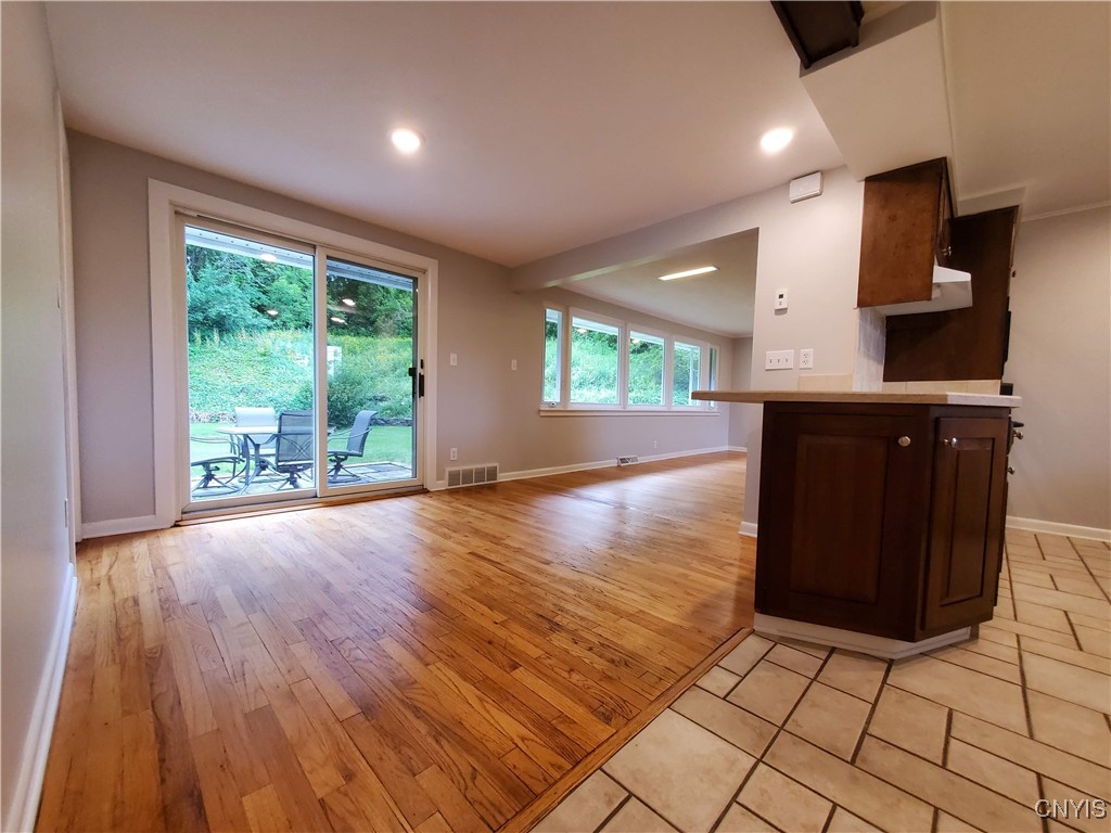 6108 E Seneca