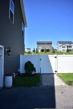 5546 Rolling Meadows Way Way, Camillus, New York image 13