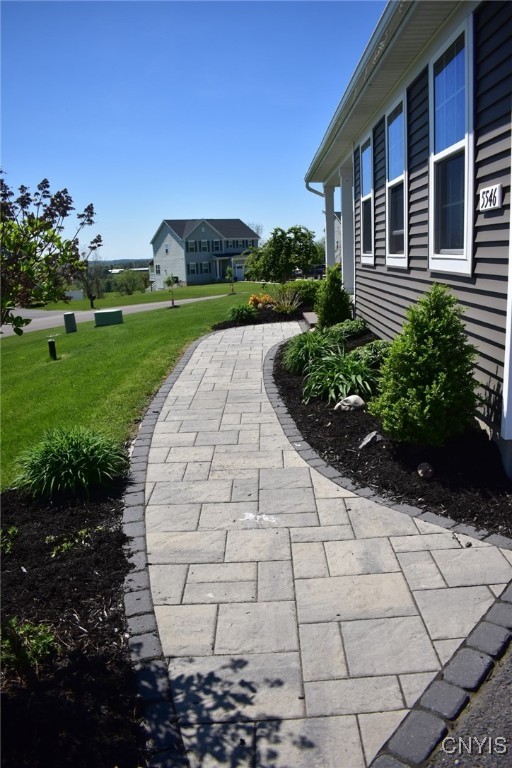 5546 Rolling Meadows Way Way, Camillus, New York image 4