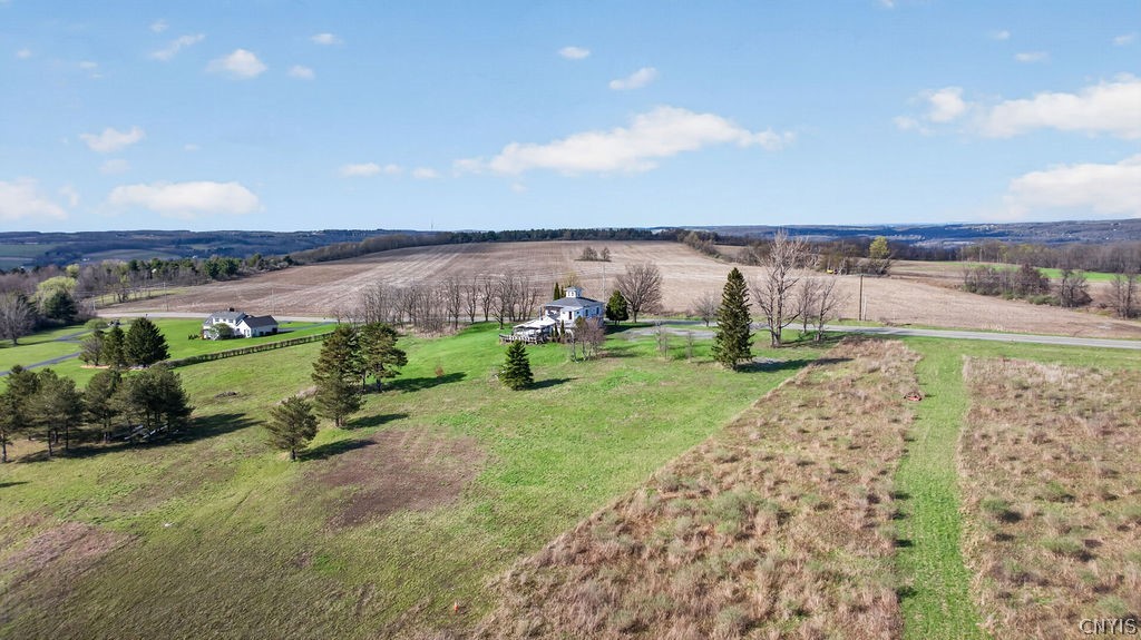 1715 E Lake Road