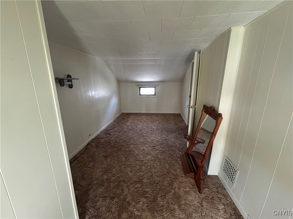 112 N Fulton Street, Auburn, New York image 14