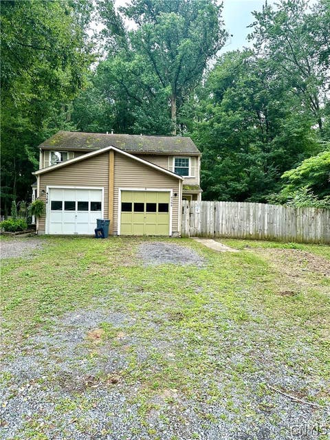 Townhouse For Sale - 4164 Long Branch Road<br/> Clay, NY 13090