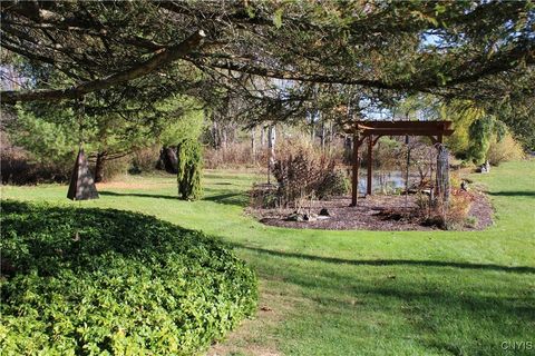Tiny photo for 1047 Wall Street, Winfield, NY 13357 (MLS # S1647788)