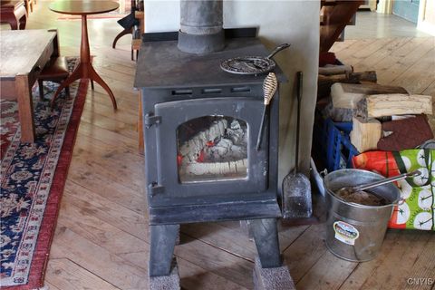 Tiny photo for 1047 Wall Street, Winfield, NY 13357 (MLS # S1647788)