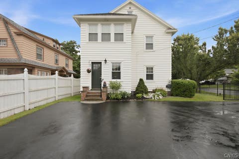Tiny photo for 300 Wendell Ter, Syracuse, NY 13203 (MLS # S1702429)