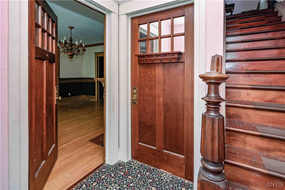 208 W Embargo Street