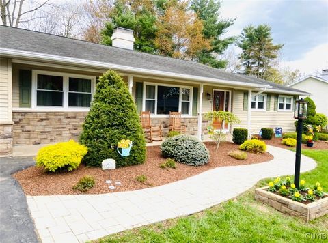 8 Chateau Drive Whitesboro NY 13492