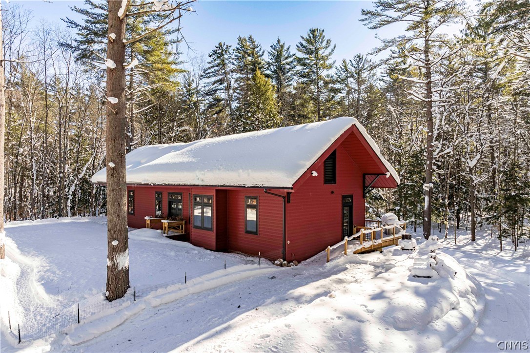 5512 Pine Wood Drive