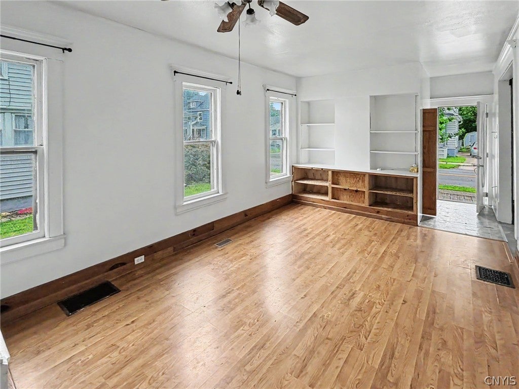 4 Delaware Avenue