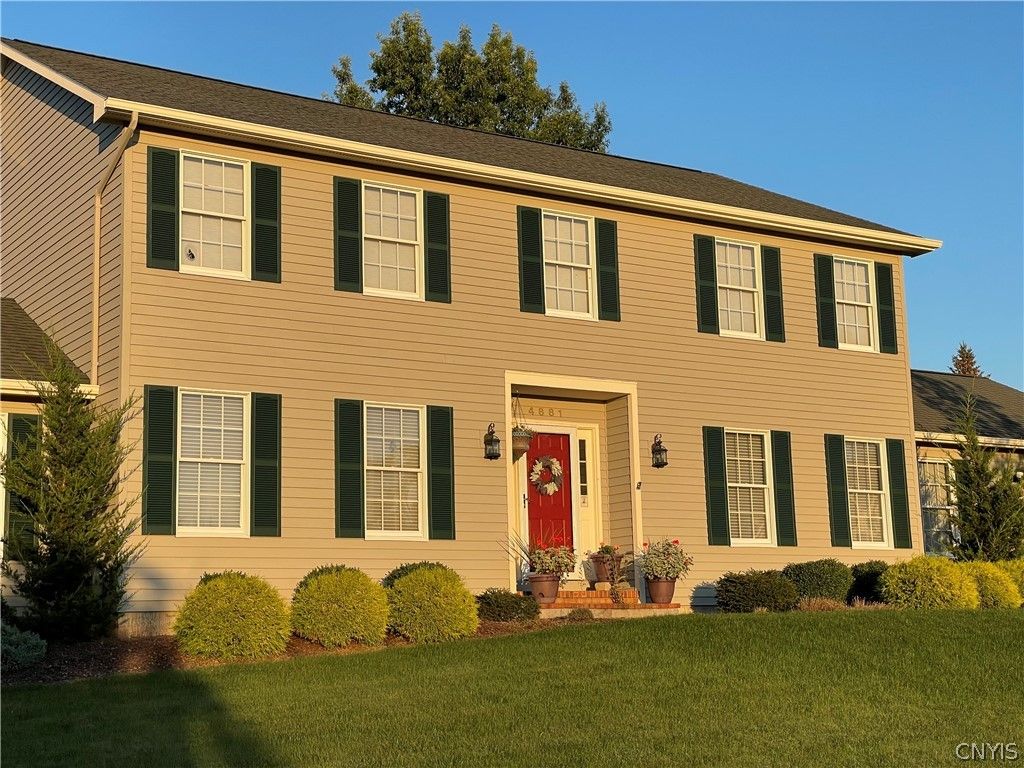 Photo of 4881 Bentbrook Drive, Manlius, NY 13104 (MLS # S1666436)