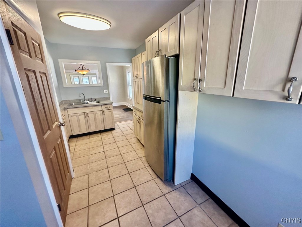 233 S Midler Avenue, Syracuse, New York image 9