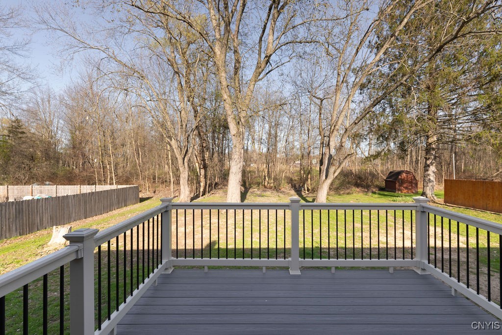 9444 Wickham Drive, Cicero, New York image 36