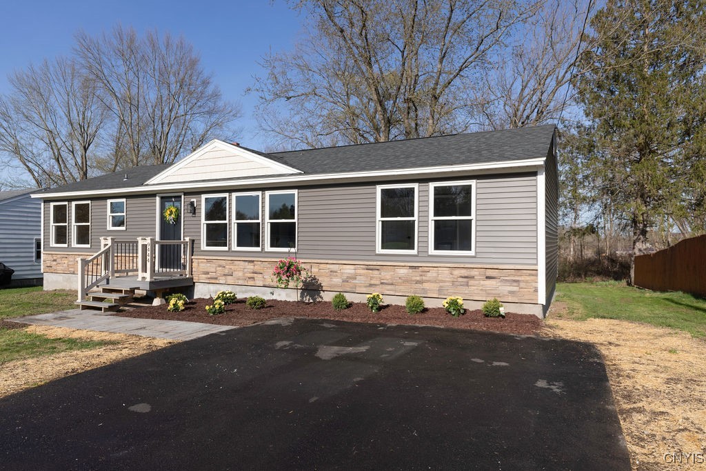 9444 Wickham Drive, Cicero, New York image 41