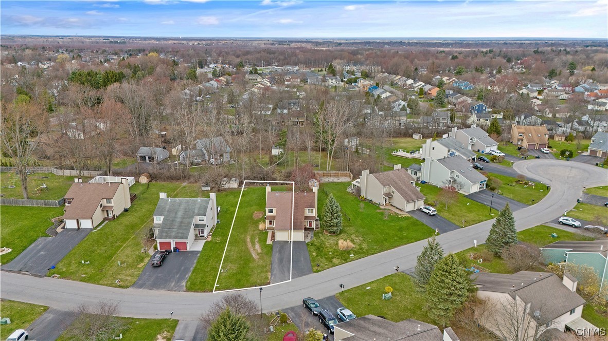 7457 Coachlight Lane, Clay, New York image 31