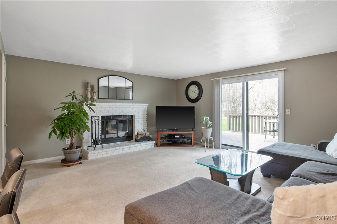 7457 Coachlight Lane, Clay, New York image 10