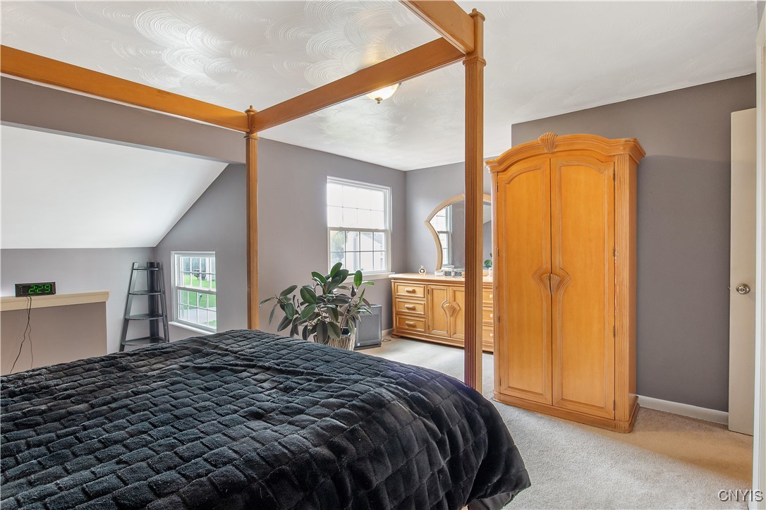 7457 Coachlight Lane, Clay, New York image 15