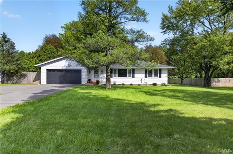 Photo of 7319 Highbridge Road, Manlius, NY 13066 (MLS # S1717087)