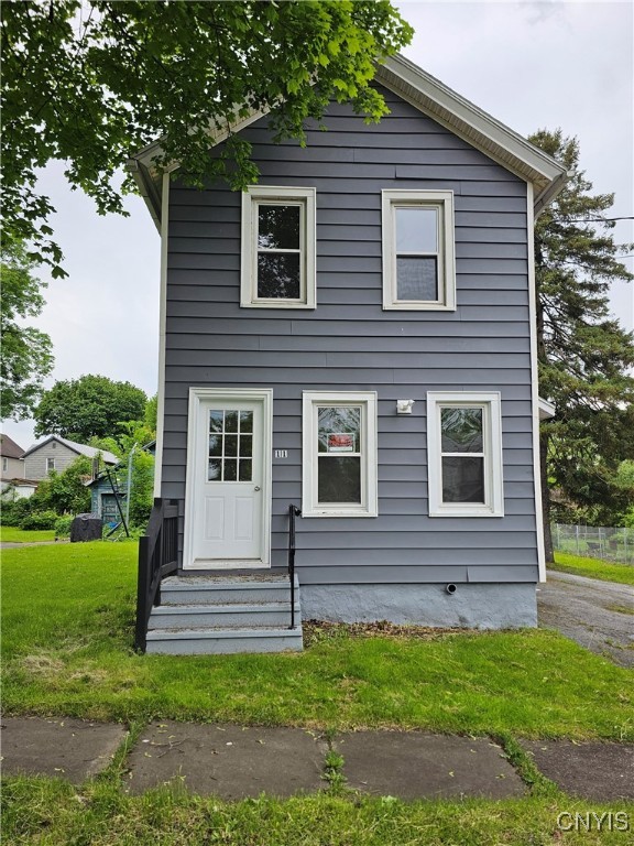 11 Bryant Street, Utica, New York image 2