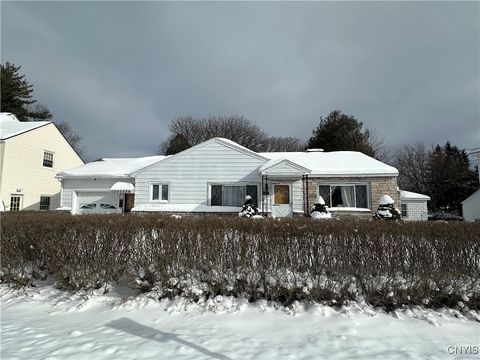 Photo of 158 Darlington Road, Syracuse, NY 13208 (MLS # S1660443)