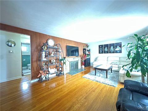 Tiny photo for 158 Darlington Road, Syracuse, NY 13208 (MLS # S1660443)