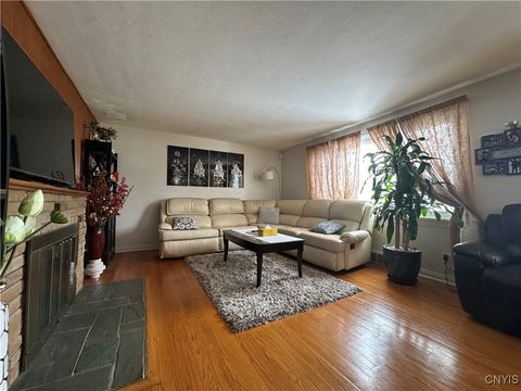 Tiny photo for 158 Darlington Road, Syracuse, NY 13208 (MLS # S1660443)