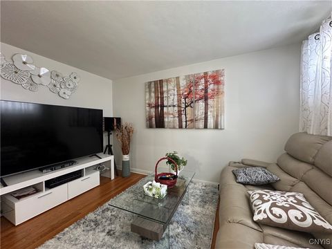 Tiny photo for 158 Darlington Road, Syracuse, NY 13208 (MLS # S1660443)