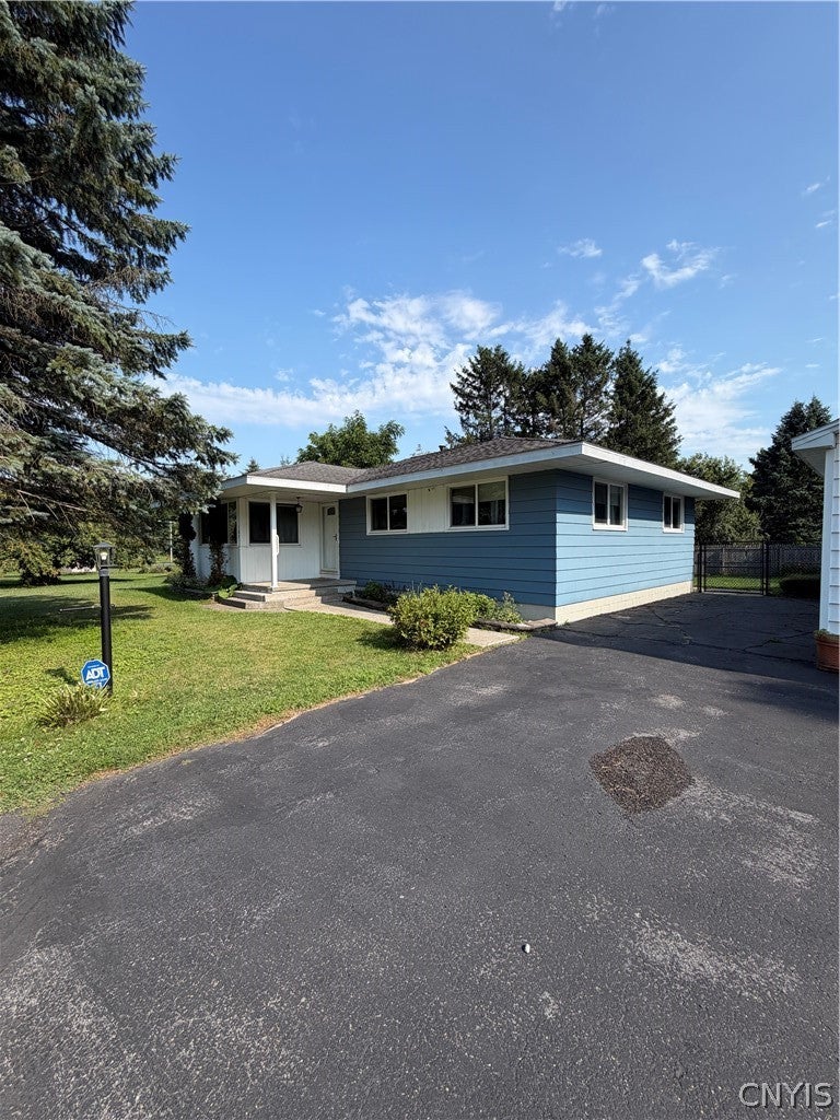 Photo of 107 Hadley Drive, Le Ray, NY 13612 (MLS # S1702017)