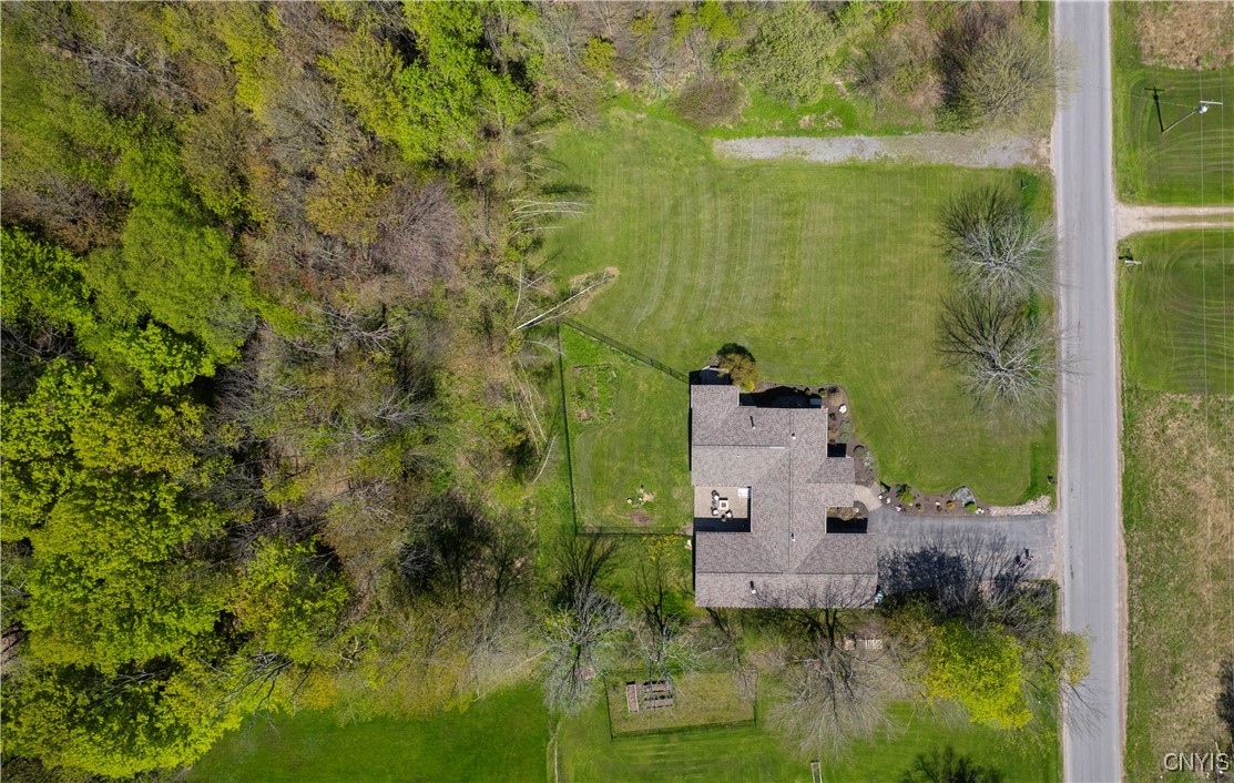 111 Hong Kong Road, Parish, New York image 8